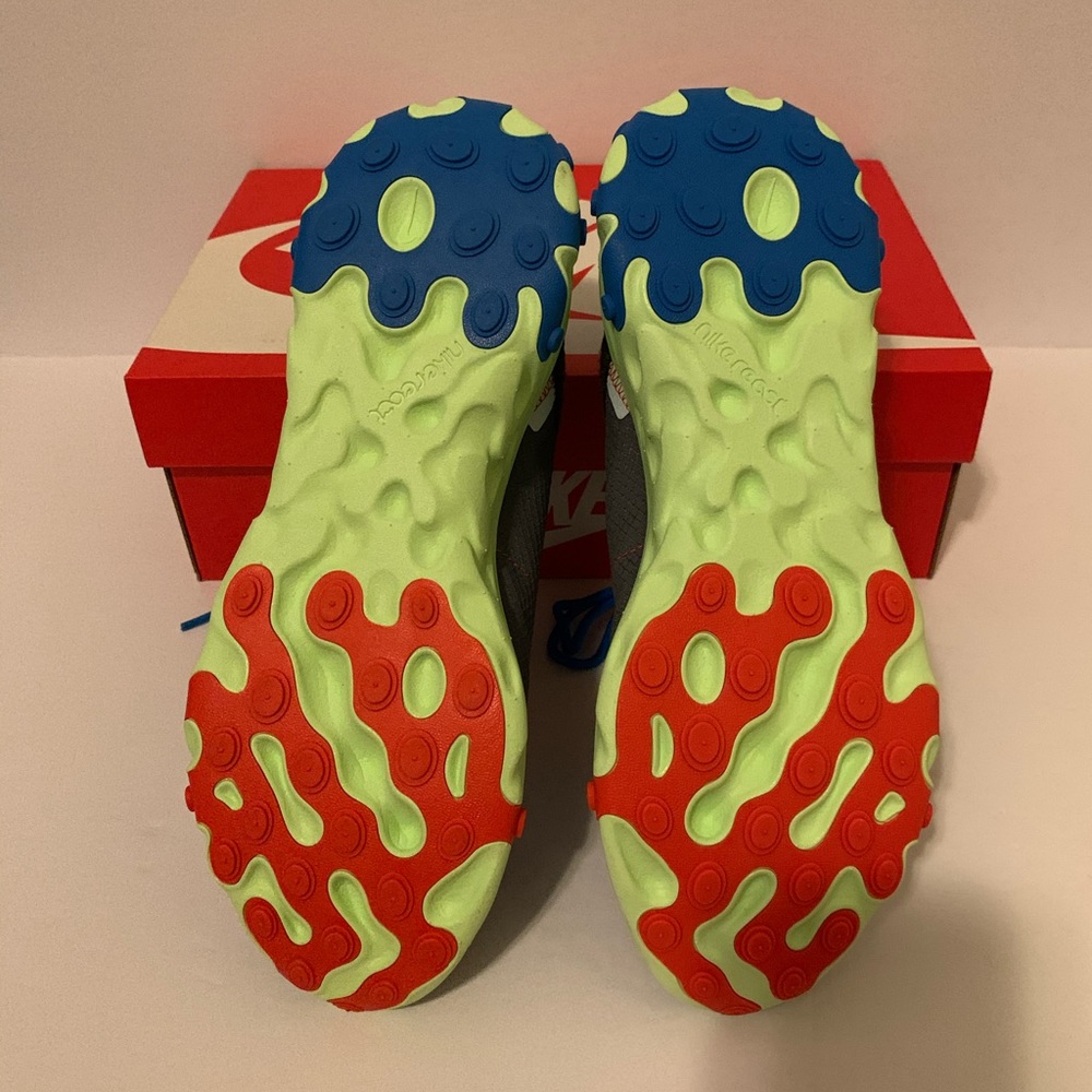 New Nike React 55 SE - Picture 3 of 3